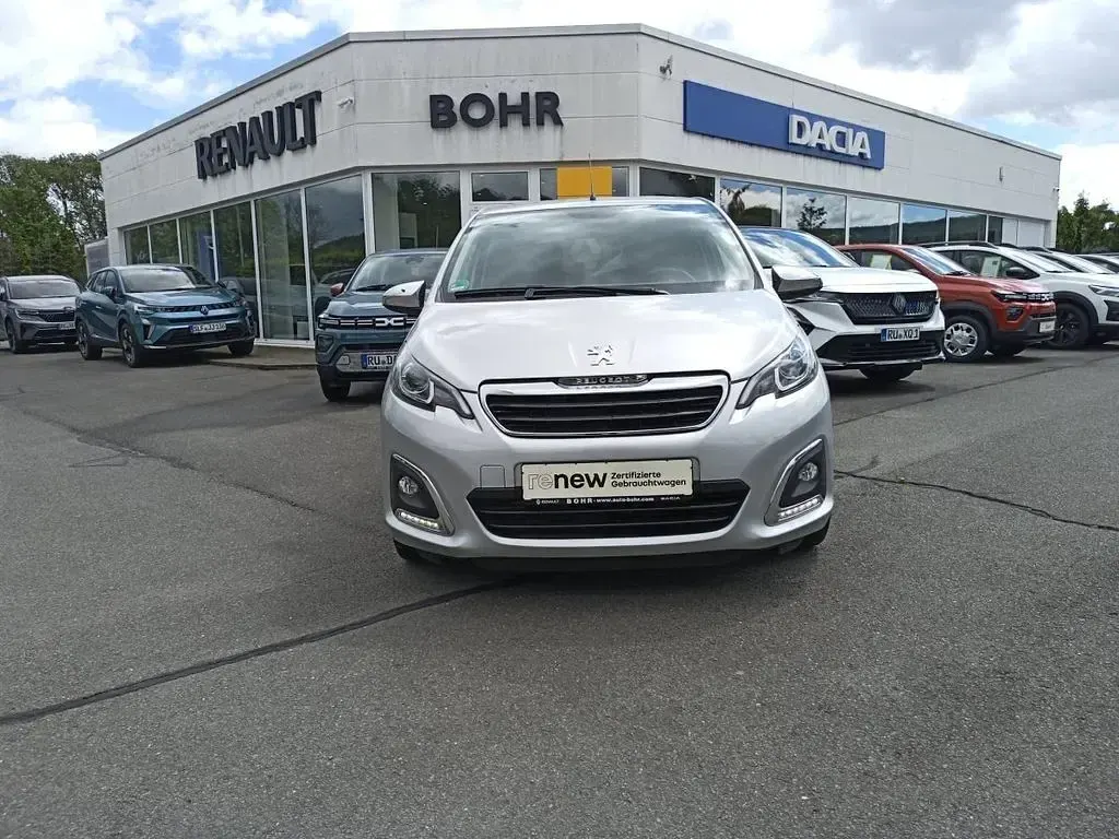 Gebraucht Peugeot 108 Style 72 PS (52 kW) 2021 Silber Limousine