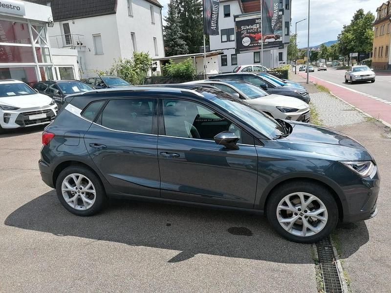 Neu Seat Arona FR 116 PS (85 kW) 2025 Grau SUV