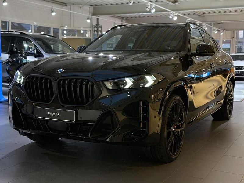 Neu BMW X6 M Sport 352 PS (258 kW) 2026 Saphirschwarz SUV