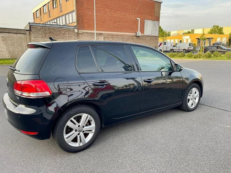 Usado VW Golf VII Match 105 HP (77 kW) 2012 Preto Sedan