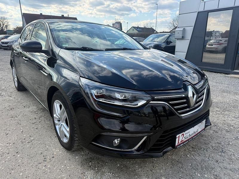 Gebraucht Renault Mégane IV Bose Edition 131 PS (96 kW) 2016 Schwarz Limousine