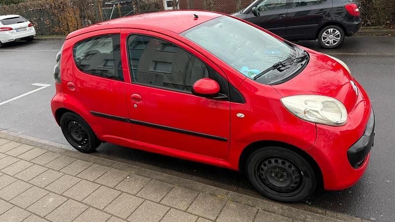 Gebraucht Citroën C1 70 PS (51 kW) 2006 Rot Kleinwagen