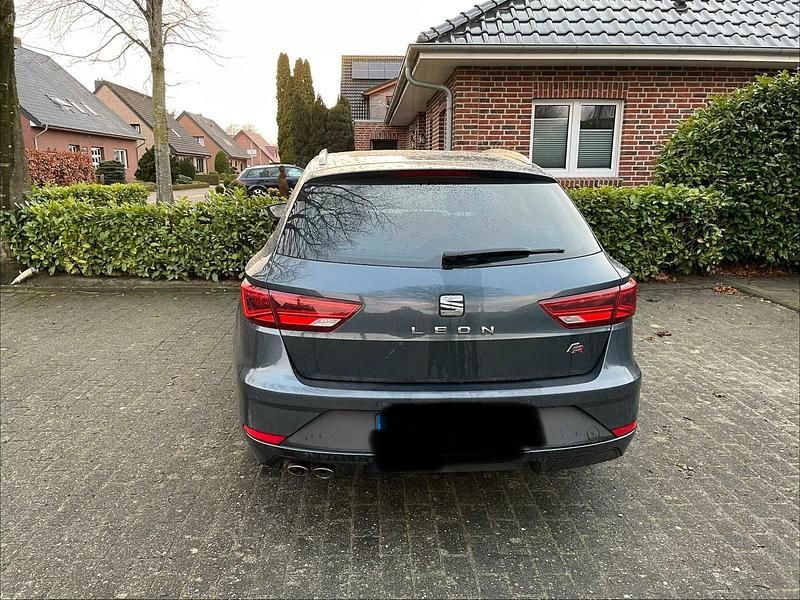 Gebraucht Seat Leon FR 150 PS (110 kW) 2018 Grau Kombi