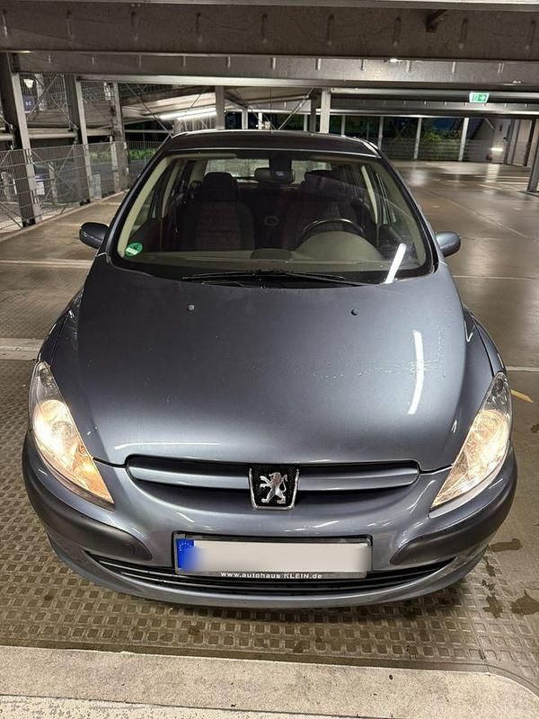 Grau Gebraucht 2004 Peugeot 307 Kleinwagen | 1.400 € (Fairer Preis) - Bild 1/4