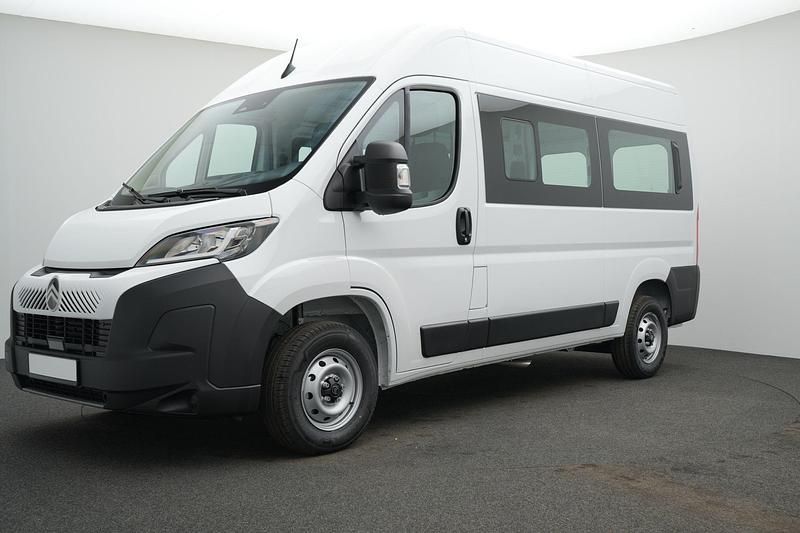Eisweiß Gebraucht 2025 Citroën Jumper Van / Kleinbus | 20.076 € - Bild 1/4
