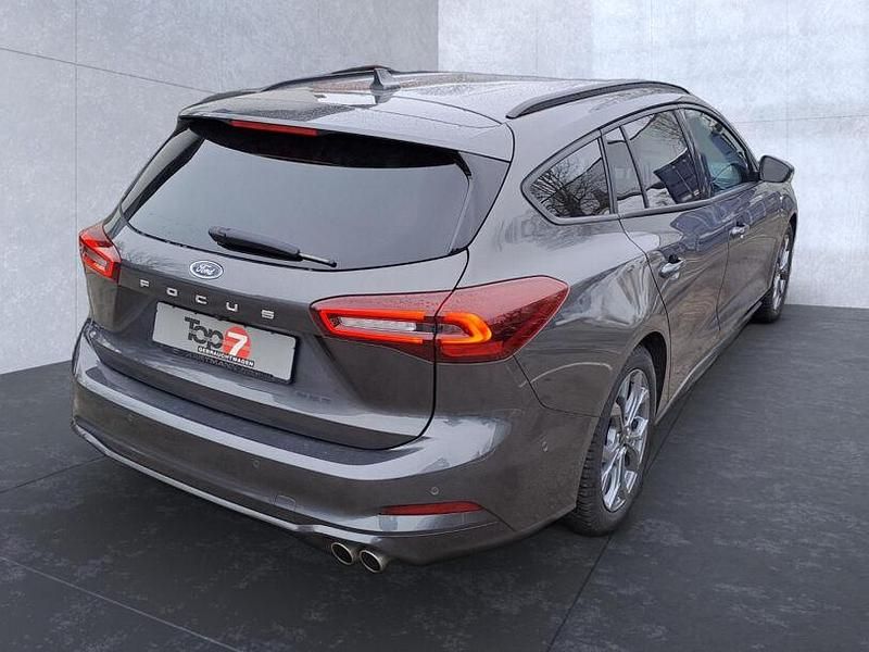 Gebraucht Ford Focus ST-Line X 155 PS (114 kW) 2024 Magneticgrau (metallic) Kombi