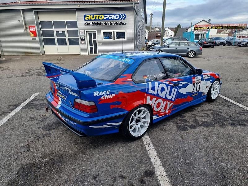 Gebraucht BMW 325 209 PS (153 kW) 1994 Blau Coupé