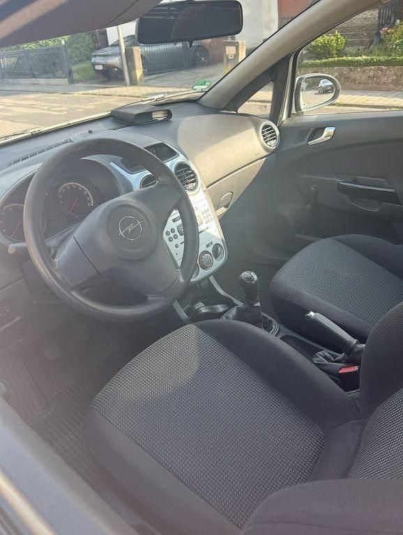 Second-hand Opel Corsa 94 CP (69 kW) 2012 Gri Hatchback