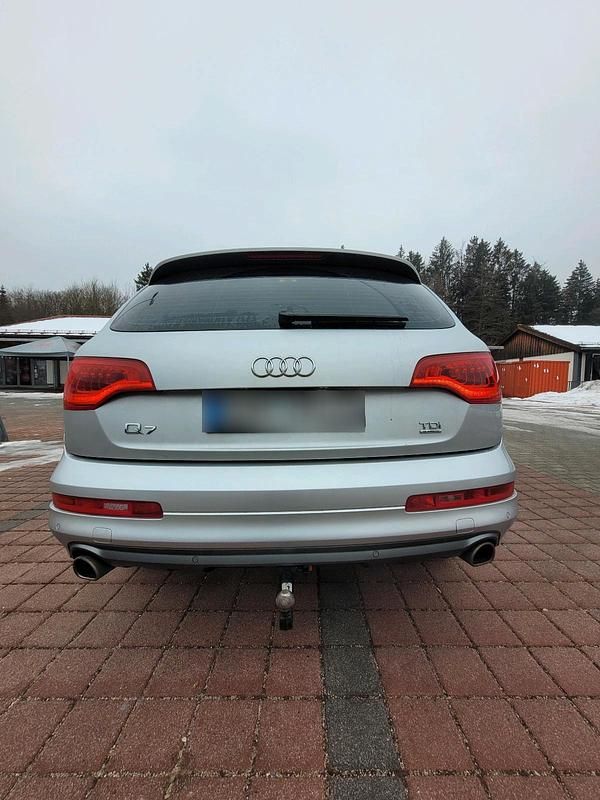 Gebraucht Audi Q7 245 PS (180 kW) 2013 Silber SUV