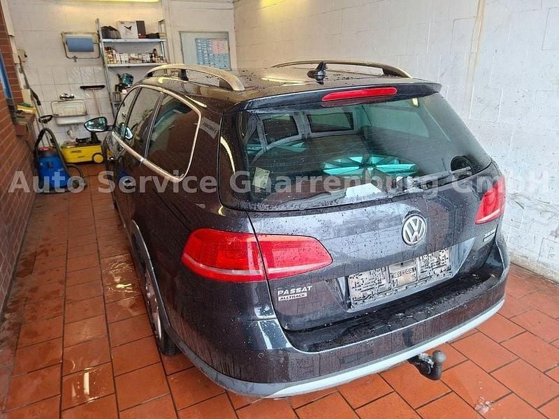 Gebraucht VW Passat Alltrack Basis 140 PS (102 kW) 2013 Schwarz Kombi