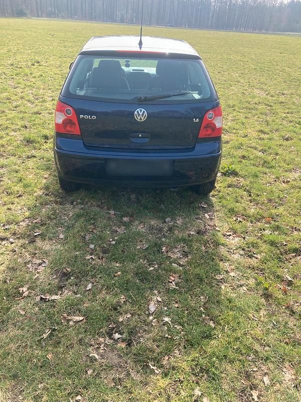 Gebraucht VW Polo 75 PS (55 kW) 2004 Blau Kleinwagen