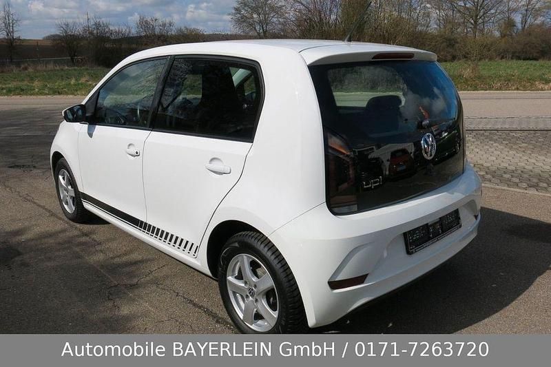 Gebraucht VW up! move up! 60 PS (44 kW) 2017 Weiß Kleinwagen