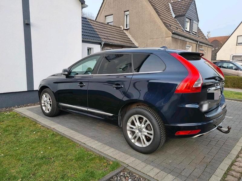 Gebraucht Volvo XC60 190 PS (139 kW) 2016 Blau SUV