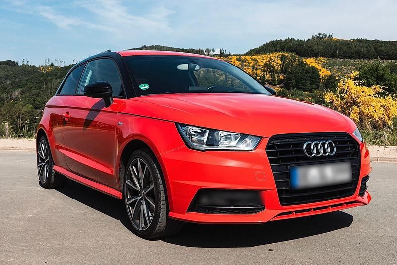 Rot Gebraucht 2015 Audi A1 S-Line Kleinwagen | 10.000 € (Superpreis) - Bild 1/4