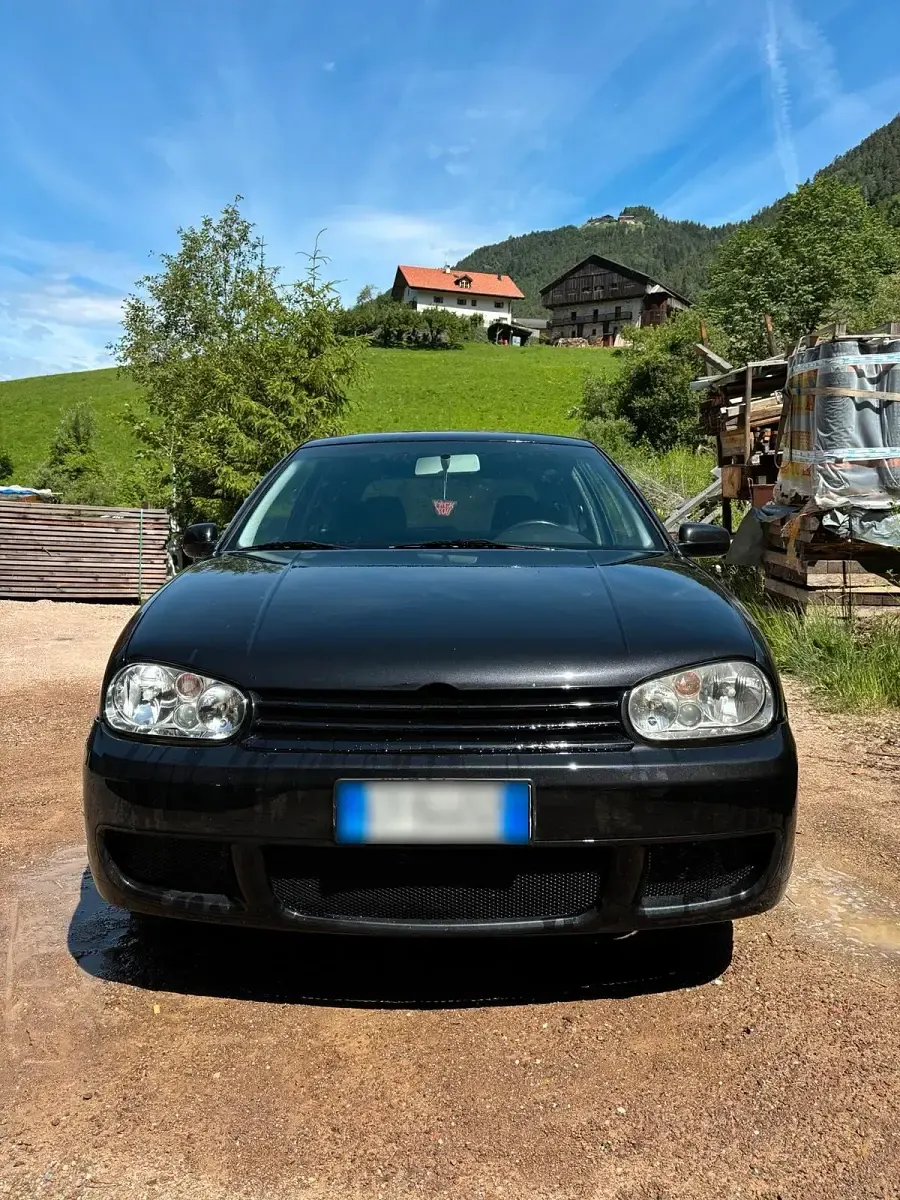 Gebraucht VW Golf IV 150 PS (110 kW) 2000 Schwarz Kleinwagen