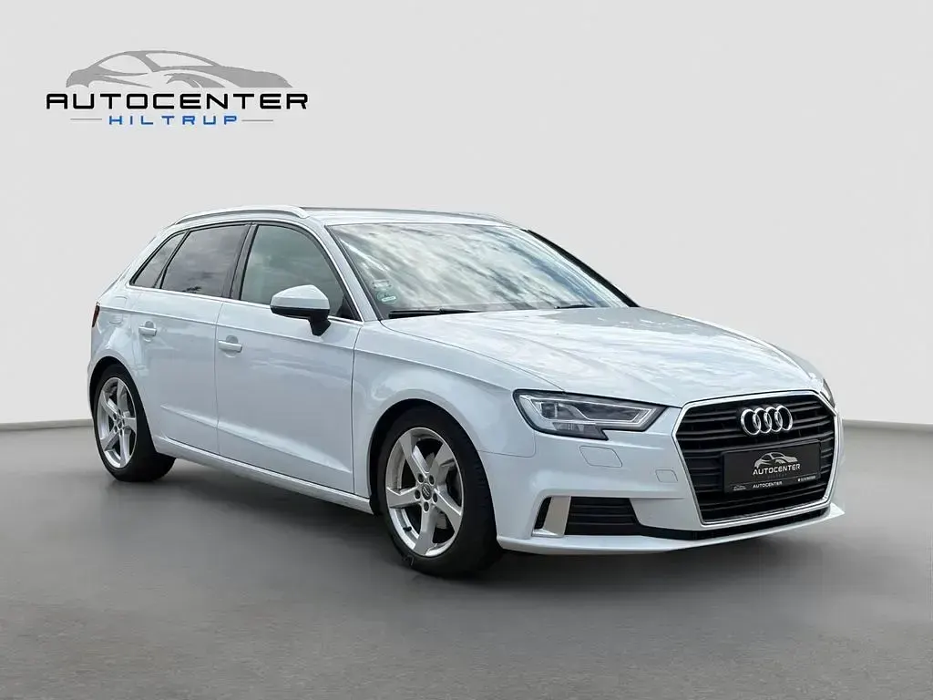Gebraucht Audi A3 Sport 150 PS (110 kW) 2019 Weiß Limousine