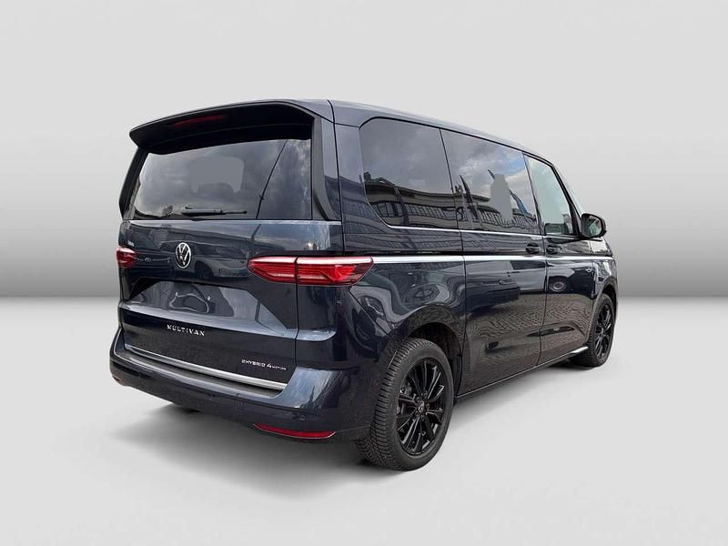 Gebraucht VW Multivan Style 245 PS (180 kW) 2025 Blau Van