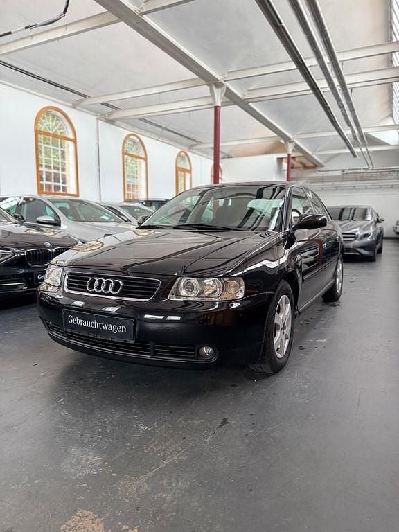 Schwarz Gebraucht 2003 Audi A3 Ambition Limousine | 8.990 € - Bild 1/4