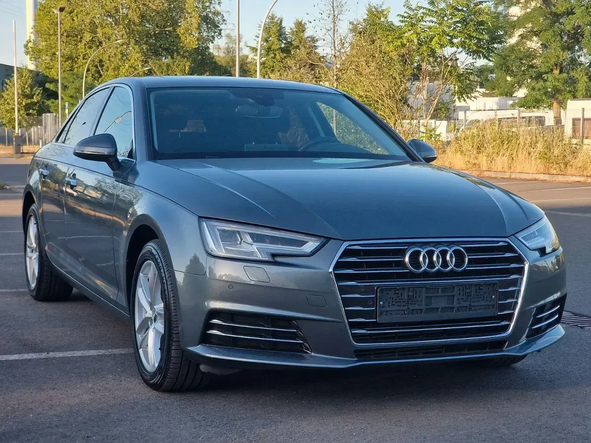 Gebraucht Audi A4 Design 252 PS (185 kW) 2016 Grau Limousine