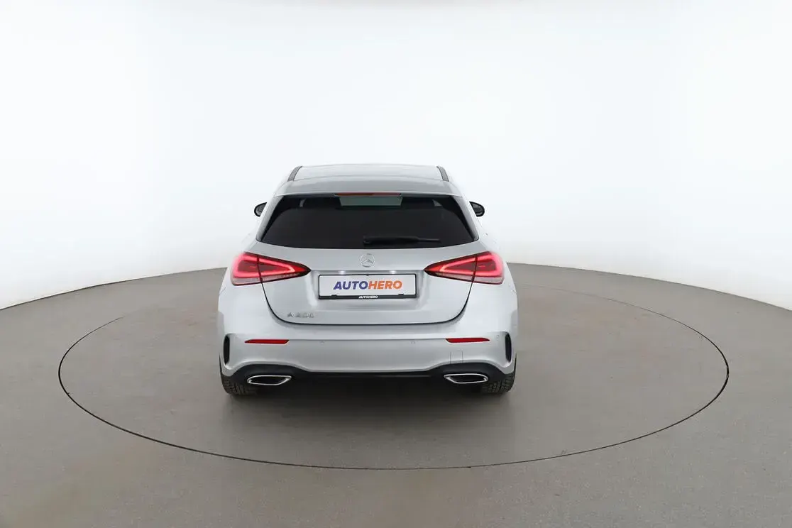 Gebraucht Mercedes A200 AMG line 2018 Grau Limousine