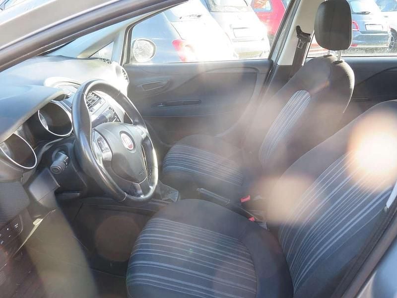 Gebraucht Fiat Punto Evo 69 PS (50 kW) 2012 Silber Kleinwagen