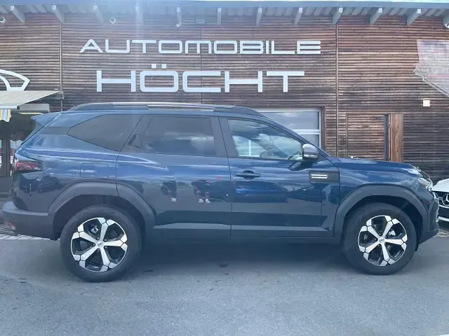 Neu Dacia Bigster Journey 156 PS (114 kW) 2025 Blau SUV