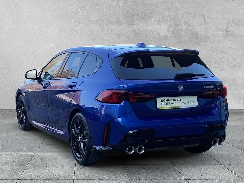 Gebraucht BMW M135 Performance 300 PS (220 kW) 2025 Blau Kleinwagen