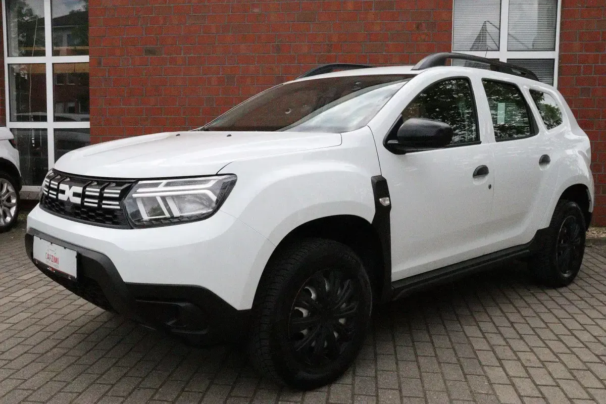 Gebraucht Dacia Duster Essentiel 91 PS (66 kW) 2023 Weiß SUV
