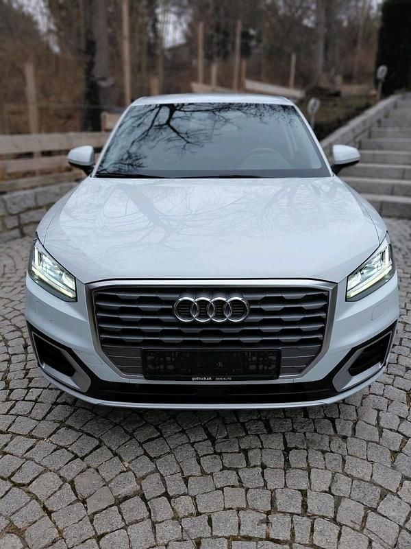 Gebraucht Audi Q2 Sport 150 PS (110 kW) 2019 Weiß SUV