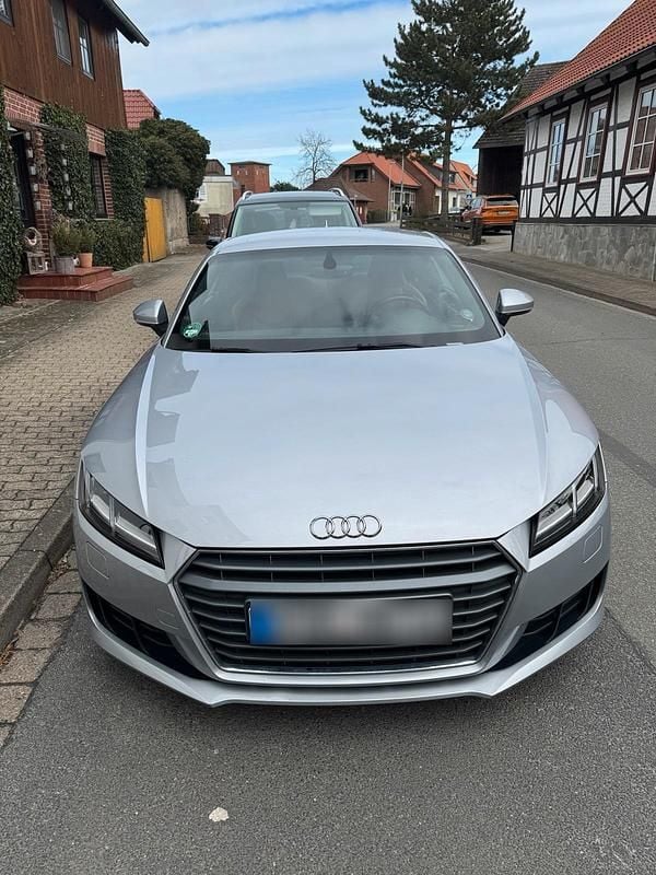 Gebraucht Audi TT Design 184 PS (135 kW) 2015 Silber Coupé