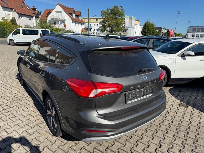 Gebraucht Ford Focus Active 125 PS (91 kW) 2019 Grau Kombi