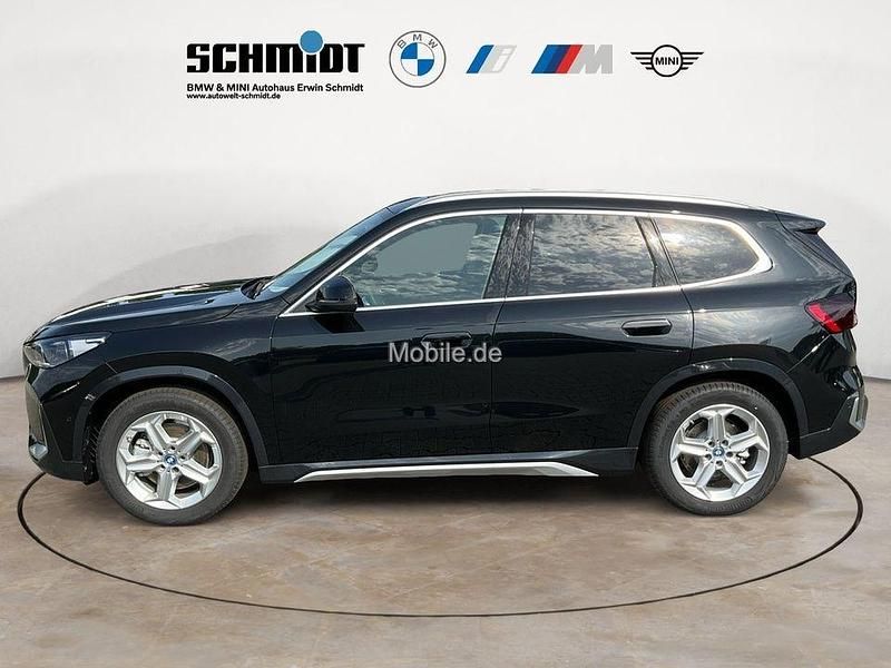 Gebraucht BMW iX1 xLine 230 kW (313 PS) 2025 Saphirschwarz SUV