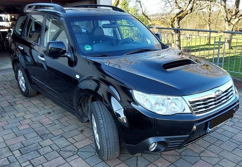 Gebraucht Subaru Forester Exclusive+ 147 PS (108 kW) 2010 Schwarz SUV