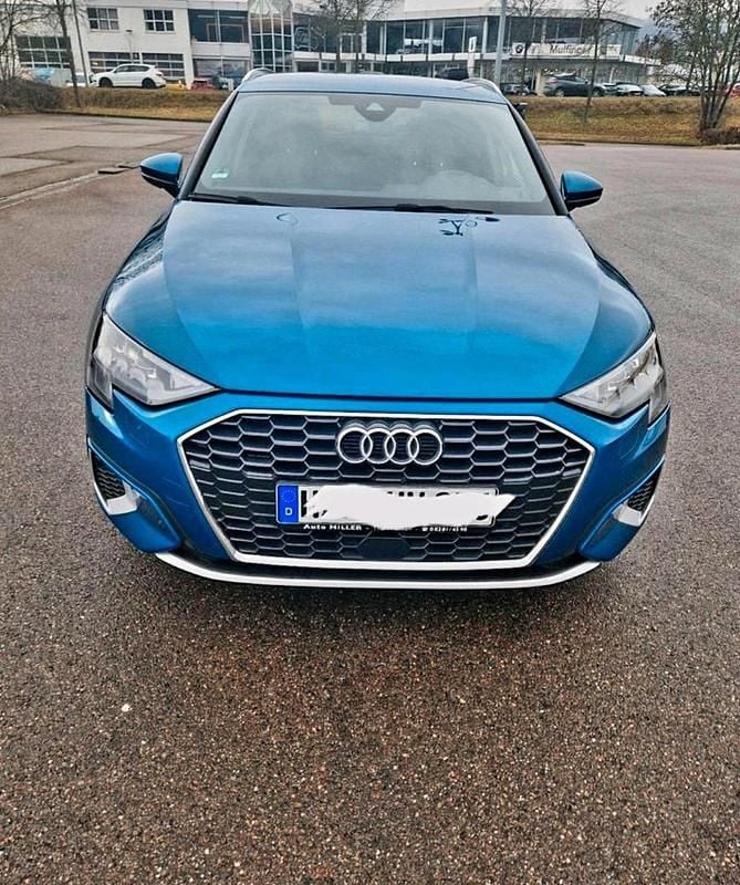 Gebraucht Audi A3 Advanced 150 PS (110 kW) 2023 Blau Limousine
