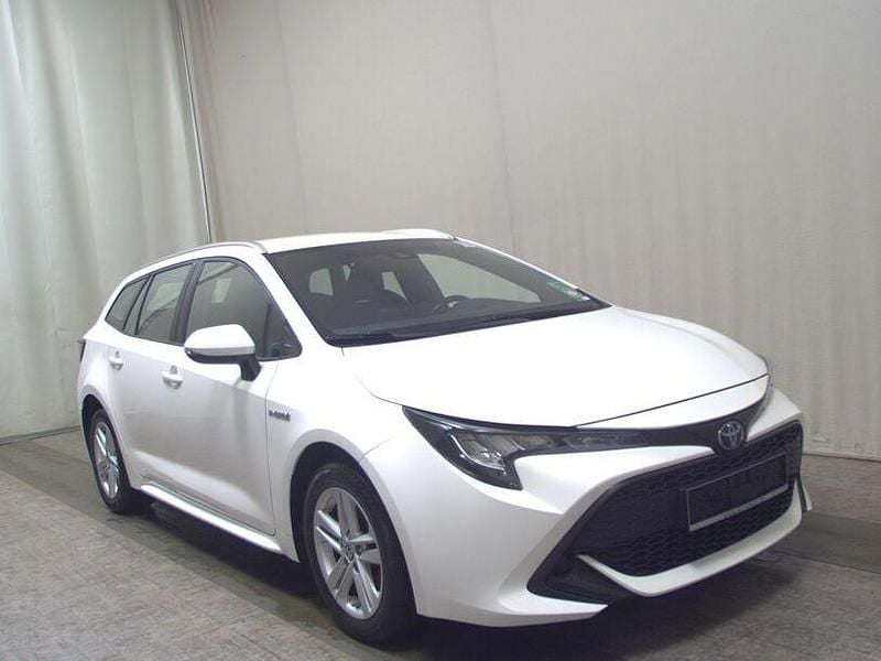 Gebraucht Toyota Corolla 122 PS (89 kW) 2021 Schneeweiss Kombi