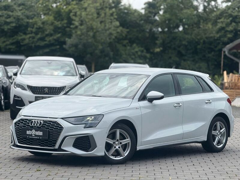 Weiß Gebraucht 2022 Audi A3 S-Line Limousine | 24.950 € (Fairer Preis) - Bild 1/4