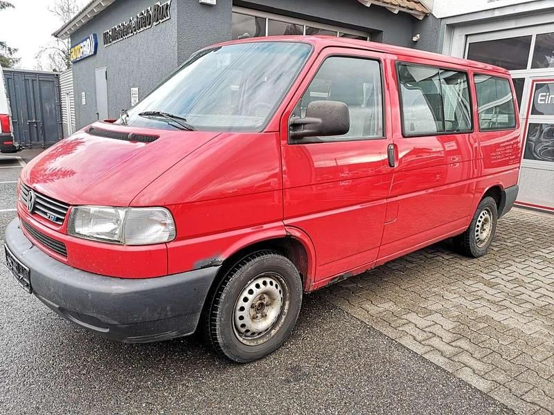 Gebraucht VW Caravelle 88 PS (64 kW) 2002 Rot Van / Kleinbus