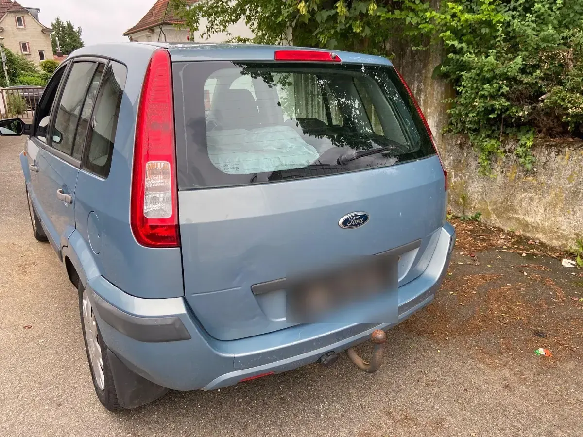 Gebraucht Ford Fusion 80 PS (58 kW) 2009 Blau Kleinwagen