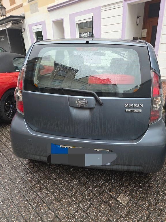 Silber Gebraucht 2007 Daihatsu Sirion Kleinwagen | 1.200 € (Fairer Preis) - Bild 1/4