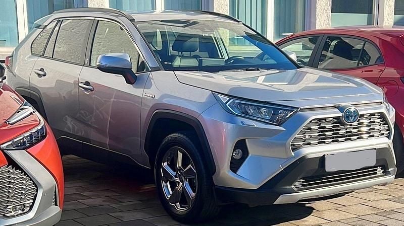 Gebraucht Toyota RAV4 Hybrid 222 PS (163 kW) 2020 Silber SUV