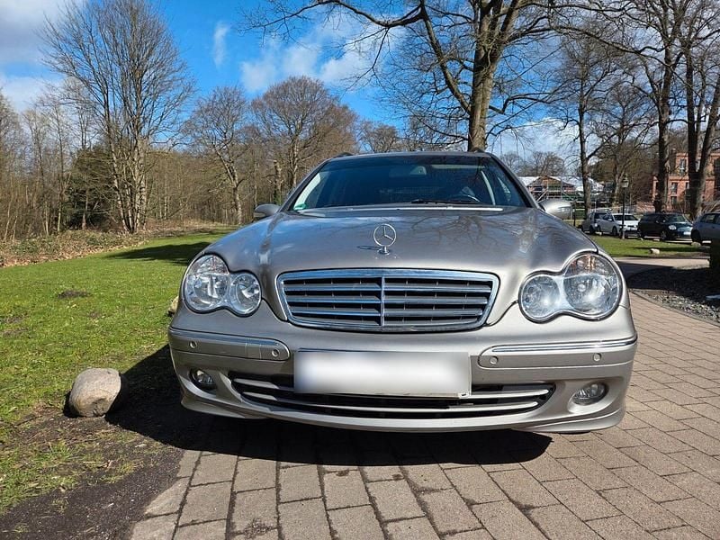 Gebraucht Mercedes C220 Elegance 150 PS (110 kW) 2007 Silber Kombi