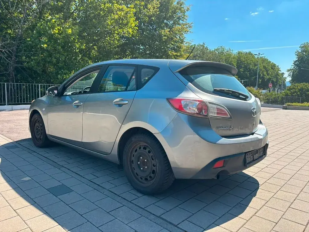 Gebraucht Mazda 3 105 PS (77 kW) 2011 Grau Limousine