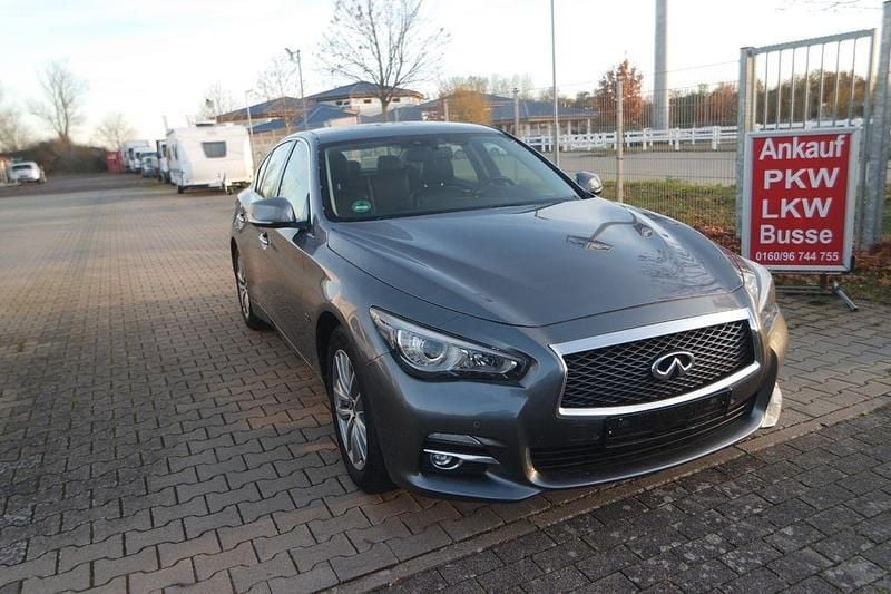 Gebraucht Infiniti Q50 170 PS (125 kW) 2017 Grau Limousine