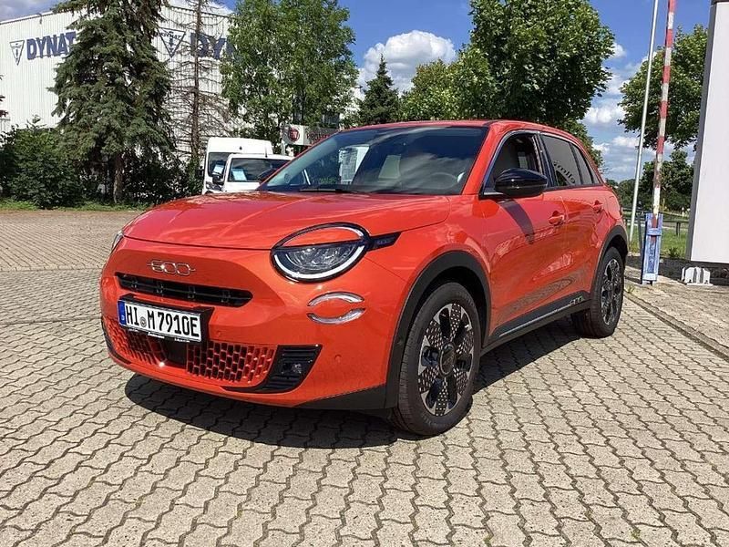 Orange sun of italy Gebraucht 2023 Fiat 600E La Prima Limousine | 29.890 € (Guter Preis) - Bild 1/4
