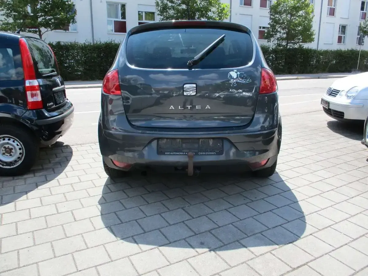 Gebraucht Seat Altea Reference 105 PS (77 kW) 2006 Grau Van / Kleinbus
