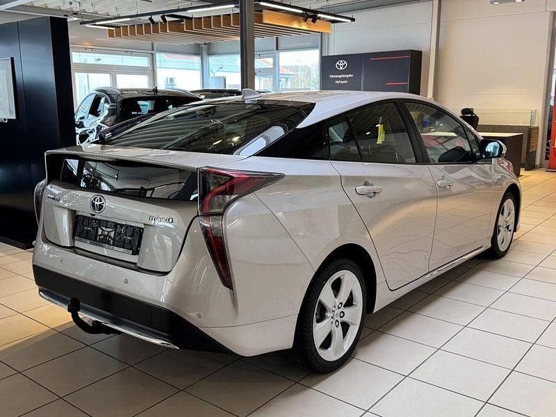 Gebraucht Toyota Prius Executive 122 PS (89 kW) 2018 Beige Kleinwagen