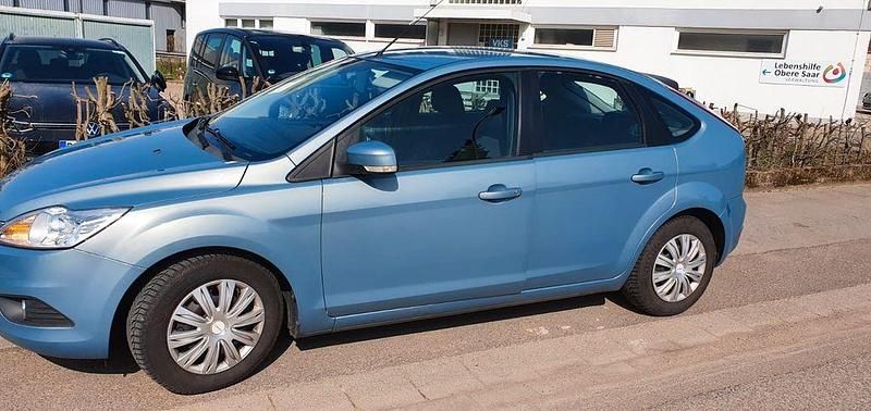 Gebraucht Ford Focus Style 101 PS (74 kW) 2008 Grau Limousine