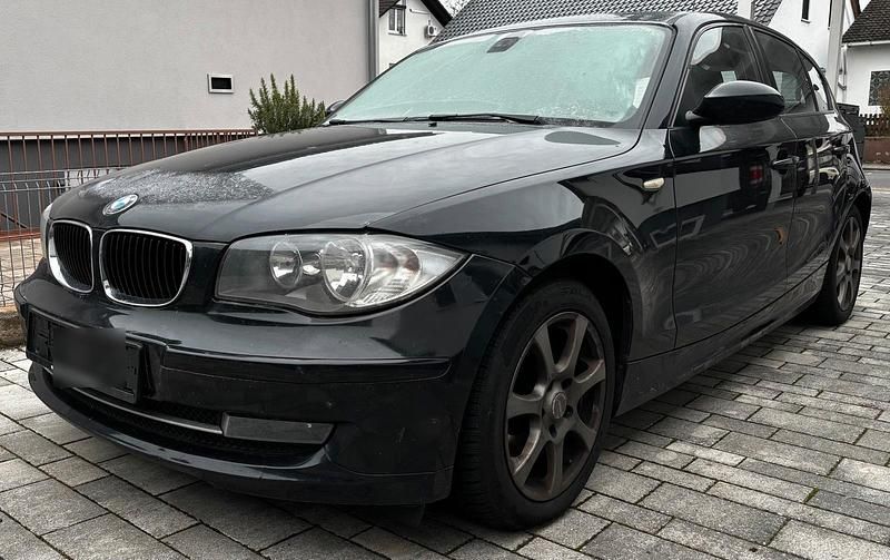 Schwarz Gebraucht 2008 BMW 120 Kleinwagen | 2.499 € (Fairer Preis) - Bild 1/4