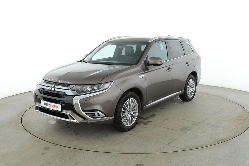 Gebraucht Mitsubishi Outlander P-HEV Plus 82 PS (60 kW) 2020 SUV