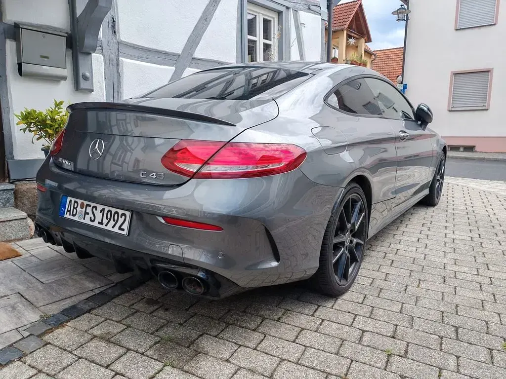 Gebraucht Mercedes C43 AMG AMG 367 PS (269 kW) 2018 Grau